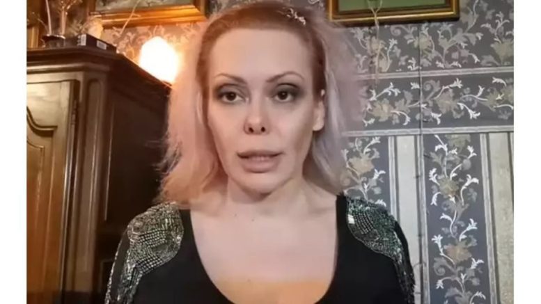 Албена Вулева лъсна с ново лице, с бузи досущ като понички (Бившата водеща се поду както никога до сега – Снимки)