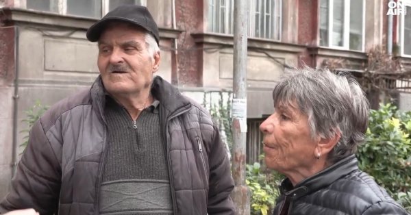 Пенсионери за коледните добавки: „Този месец – добре от януари ще просим“