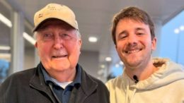 Неочакван подарък : Продавач на 88 г. получи чек за 1,7 млн. долара