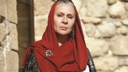 Садакат Албора от “Далечен град” е най-жестоката и безмилостна майка