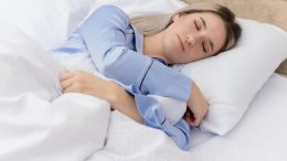 Как да изберете идеалната възглавница за комфорт през зимата