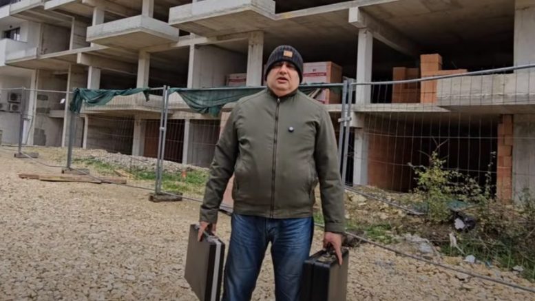 Българин: Два куфара с пари не стигат за двустаен апартамент