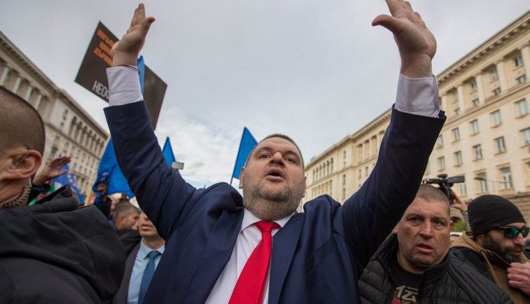 Делян Пеевски: Дадохме урок по демокрация и любов към България