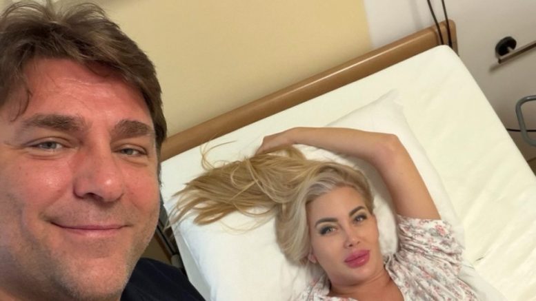 Антония Петрова показа раждането, бебето и изненадата от мъжа й в болницата!