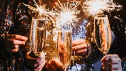 Голям годишен хороскоп: Овен и Близнаци започват отначало Козирог жъне плодовете а два знака преминават кармичния тест