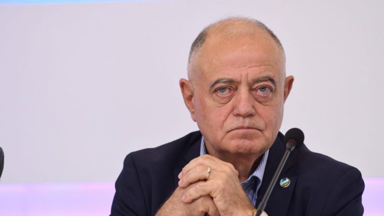 Ген. Атанасов: Хан Крум е казал "Като не искате мира, на ви секира"