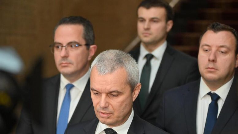 Искат отлагане на еврото с 1 година