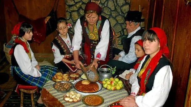 За НИЩО на света не правете ТОВА на Бъдни вечер - много лоша поличба е! Вижте всички забрани в тази свята нощ: