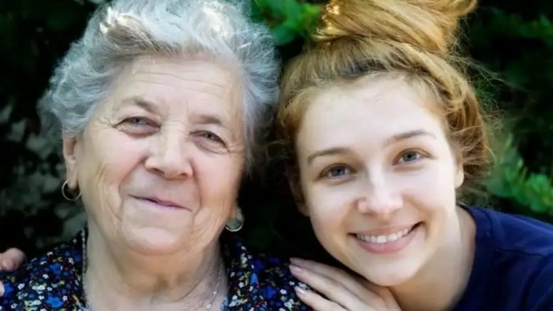 Свекърва ми даде списък с 5 срамни правила, които трябва да спазвам: Когато прочетох последното, се изумих