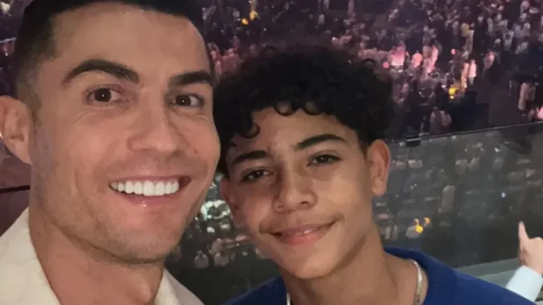 Кристиано Роналдо не дава телефон на 14-годишния си син: Когато прочетете защо ще осъзнаете че е прав