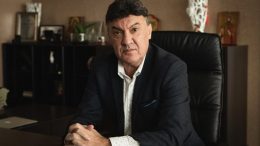 Какво се случва с Боби Михайлов?