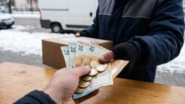 Еконт и Спиди въвеждат нови правила за плащане от 1 януари