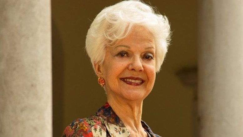 Райна Кабаиванска продължава да преподава и на 91 г.