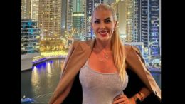 Едва на месец а вече с първа фотосесия! Антония Петрова направи дъщеричката си звезда в Инстаграм (СНИМКИ)