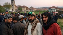 Пакистанци превзеха Полски Тръмбеш