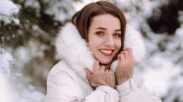 Вселената връща дългове през февруари: Тези 4 зодии най-накрая получават това, което чакат от години