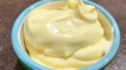 Тайната на най-кремообразната майонеза без яйца: Готова за 10 минути и по-вкусна от купената от магазина