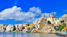 Гръцки остров предлага безплатна почивка, но при 1 условие!