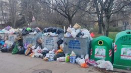 Български боклукчии поискаха 2500 евро заплата кметът ги смени с непалци