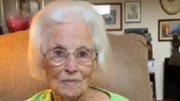 Тя е на 102 години и има кожа като на бебе-Баба откри евтина тайна срещу бръчки - рафтовете в магазините вече са празни