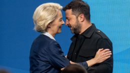 Тайни преговори: Украйна става член на ЕС по "опростен план"