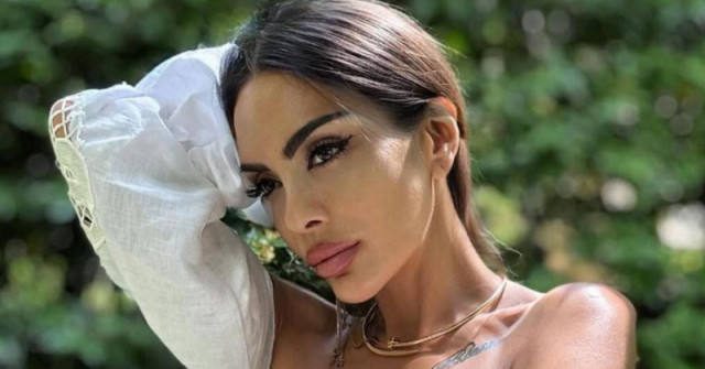 Дъщерята на Лияна вече прекали изглежда по-възрастна и от майка си! /СНИМКИ/