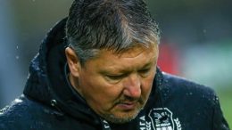 Бог чу молитвите! Любо Пенев се прибра в България