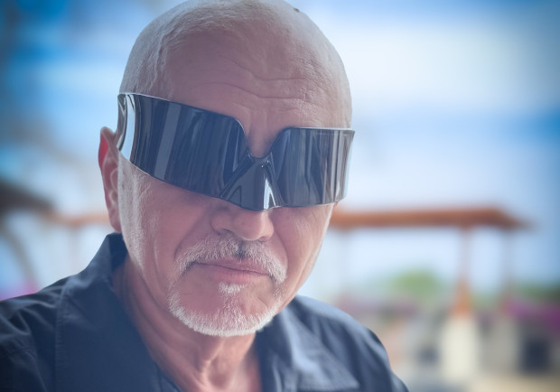 Шефът на Еконт търси човек за работа: Дава 4090 евро бруто на месец