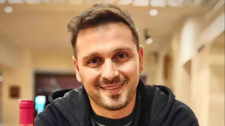 Александър Сано се възмути от двойна сметка за ток от 700 лева