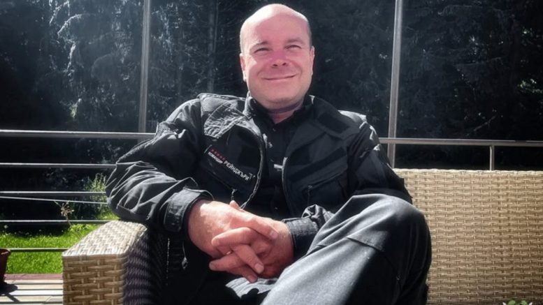 Как е възможно човек да се гръмне 2 пъти в главата?