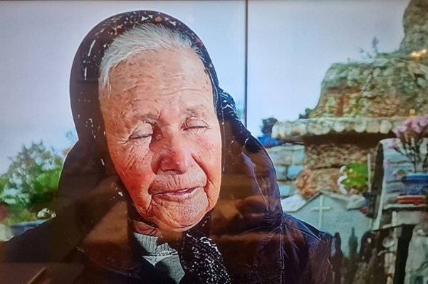 Чудотворна икона на Исус с оръжие в ръка и изворна вода лекуват всякакви болести