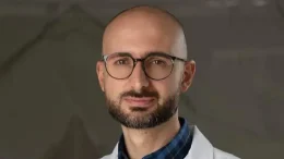 Камерата в кабинета на гинеколога д-р Иванов хакната от Русия? Пуснаха го от ареста