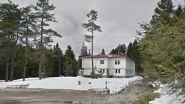 Бившият стопанин на имота Евгени Вълкачовски: Под хижа "Петрохан" има тунел, влизал съм в него