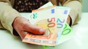 Пенсионерите искат по-рано парите си: Пенсиите да се изплащат на 6-о число ако 7-и е събота