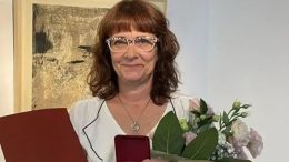 Директорката на НГДЕК Мариела Папазова: Искам да се върне възрожденската почит към учителя