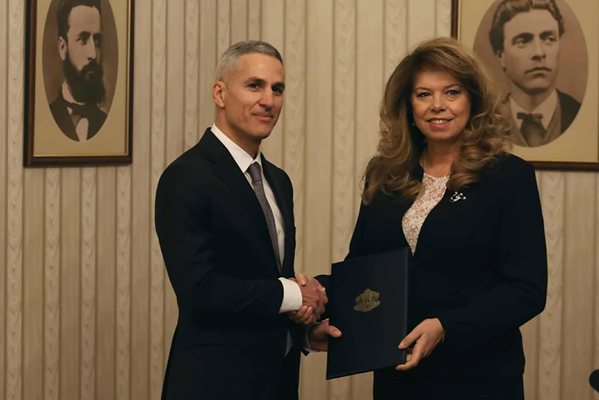 Президентът Йотова каза датата на изборите