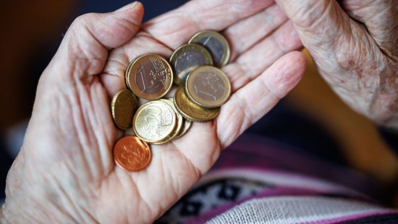 Цените европейски, пенсиите унизителни