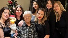 Жените от клана Живкови се събраха - Поводът е погачата за бебето