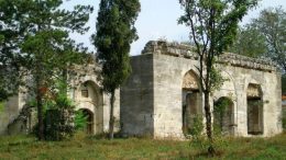 Чудесата не стихват в мистичен дервишки манастир (Отписани от лекари оздравяват бездетни стават родители)