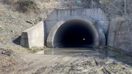 Единственият тунел, който свързва Северна и Южна България, остава напълно забравен