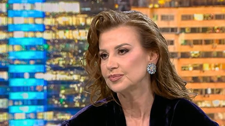 Илиана Раева чака дъщерите си от Дубай