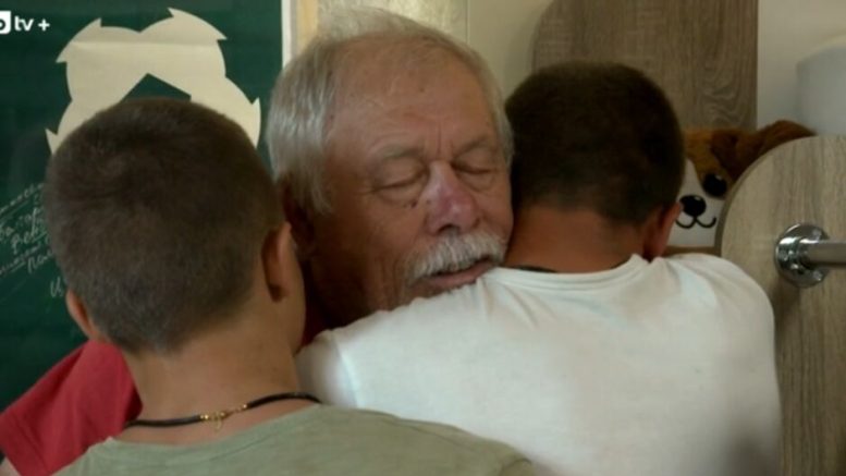 Дядо Христо след "Бригада Нов дом": "Животът ни се промени. Къщата ми е пълна"