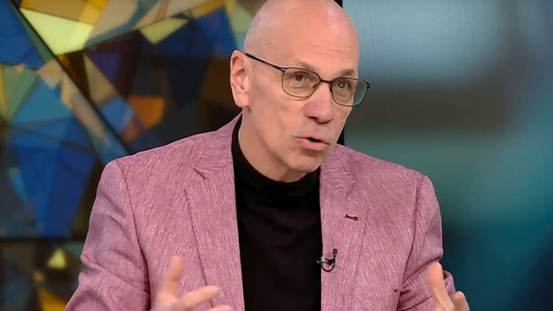 Кардиолог: Жените живеят по-дълго от мъжете, защото мозъкът им се препрограмира