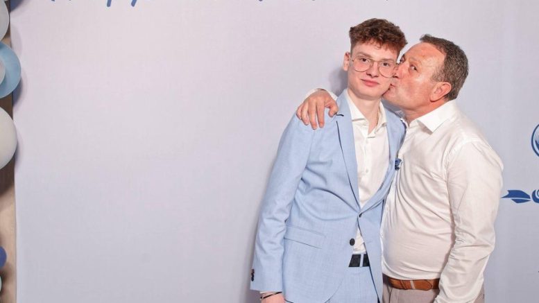 Димитър-младши благослови мащехата си: Синът на комика харесва новата му жена