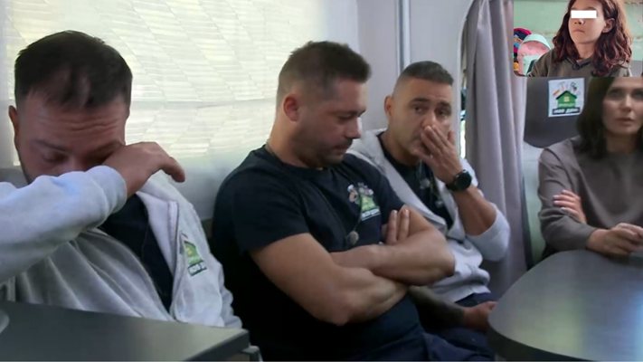 Мъжагите от "Бригада нов дом" плачат в кемпера на историята на сираче