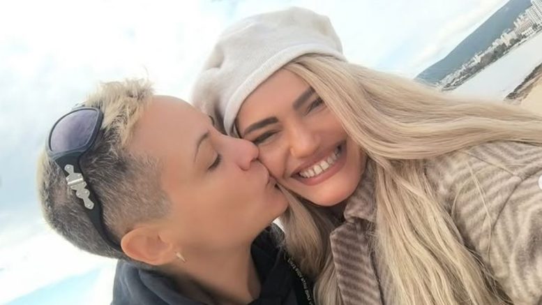 Жана Бергендорф зарязана бившата ѝ в обятията на друга