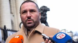 Бащата на Сияна заплаши Румен Радев с гражданско неподчинение