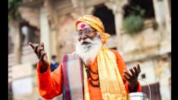 През април КАРМАТА ще САНКЦИОНИРА 4 зодии за всичко: Очаква ги тежък месец