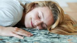 Хороскоп на ГОЛЕМИТЕ ПАРИ за пролет 2026 г.: Кой ще удари джакпота и кой трябва да смени работата си?