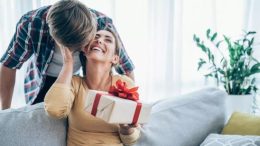 Неочаквани подаръци от Съдбата! Кои зодии ще станат МАГНИТ за КЪСМЕТ от 22 до 28 април: